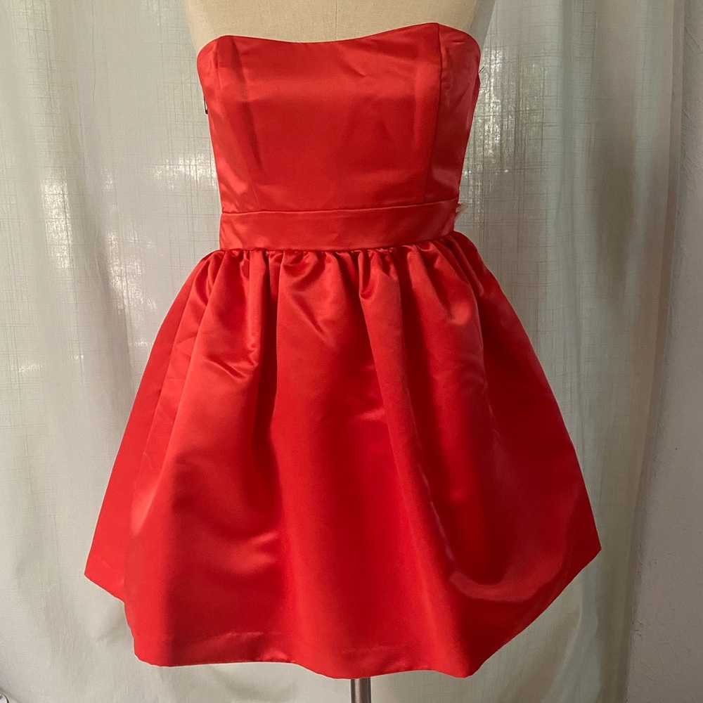 Perfect for Valentines Day - Twenty one red mini dress - M